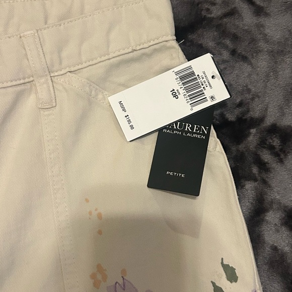 Lauren Ralph Lauren
Petite Floral High Rise Wide Leg Jeans size 10P - Picture 10 of 16